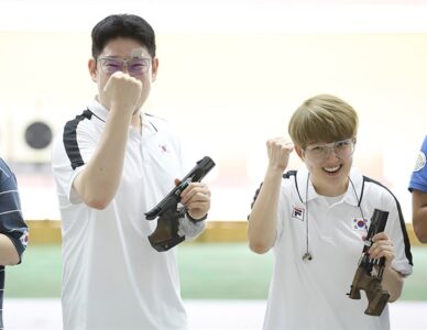 Team medals were distributed in Korea!